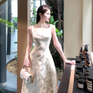 Retro-chic Niche Figure-hugging Waist-cinching Long Birthday Dress